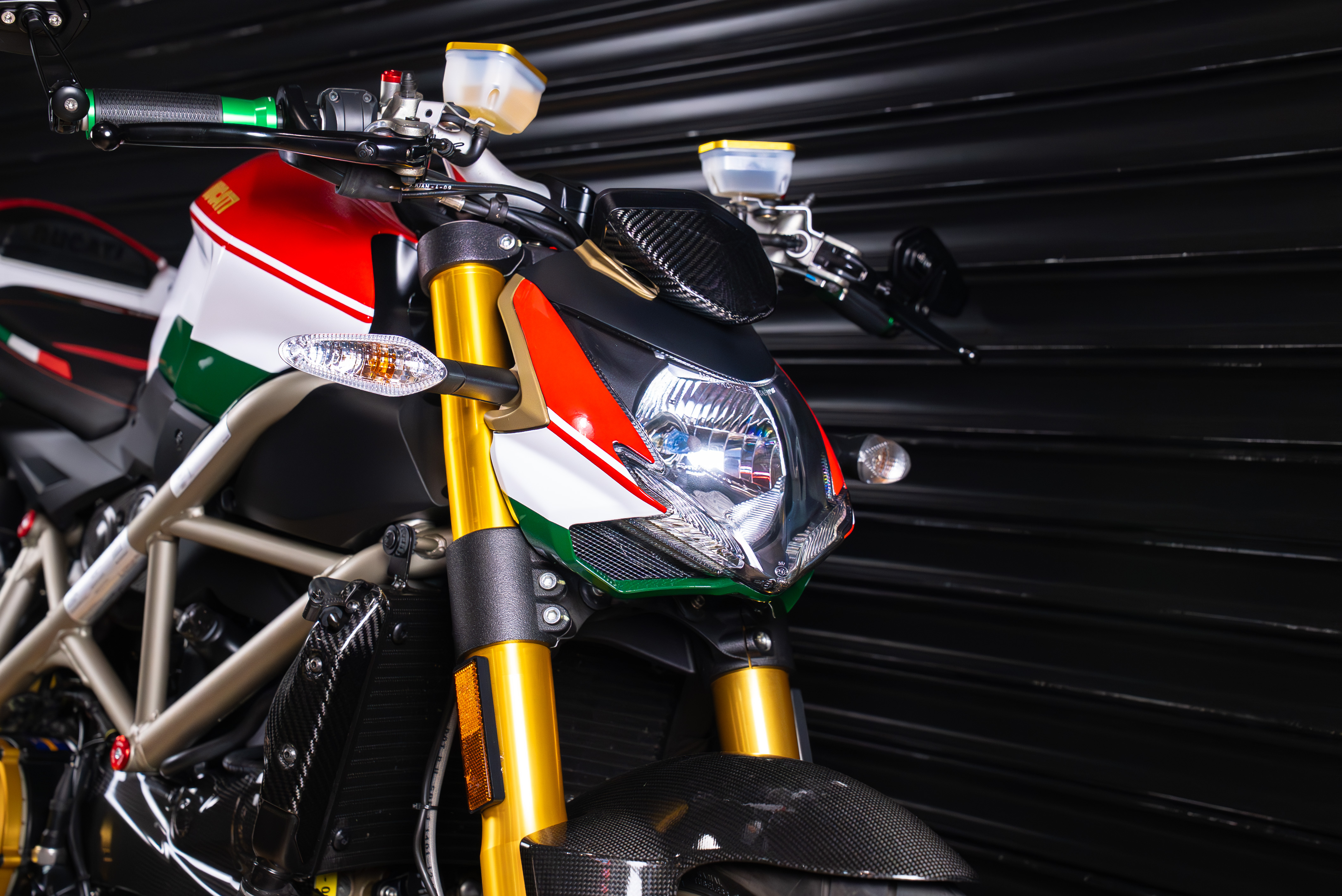 2010 Ducati Streetfighter 1098S 2010 Ducati Streetfighter 1098S