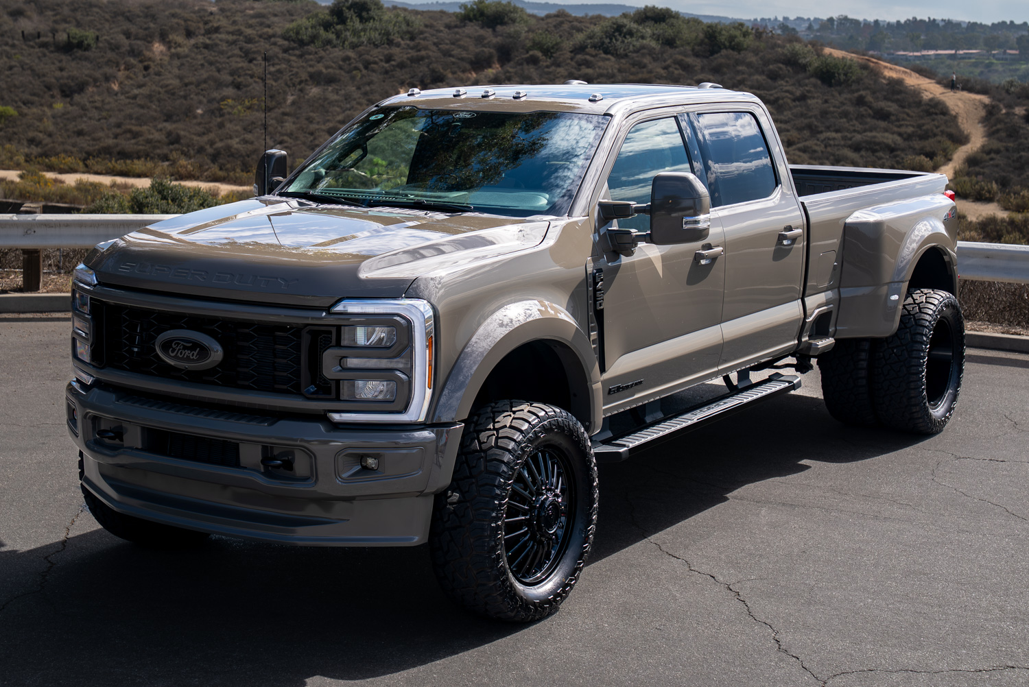 2026 Ford Super Duty F-450 Lariat Crew Cab Long Bed 2026 Ford Super Duty F-450 Lariat Crew Cab Long Bed