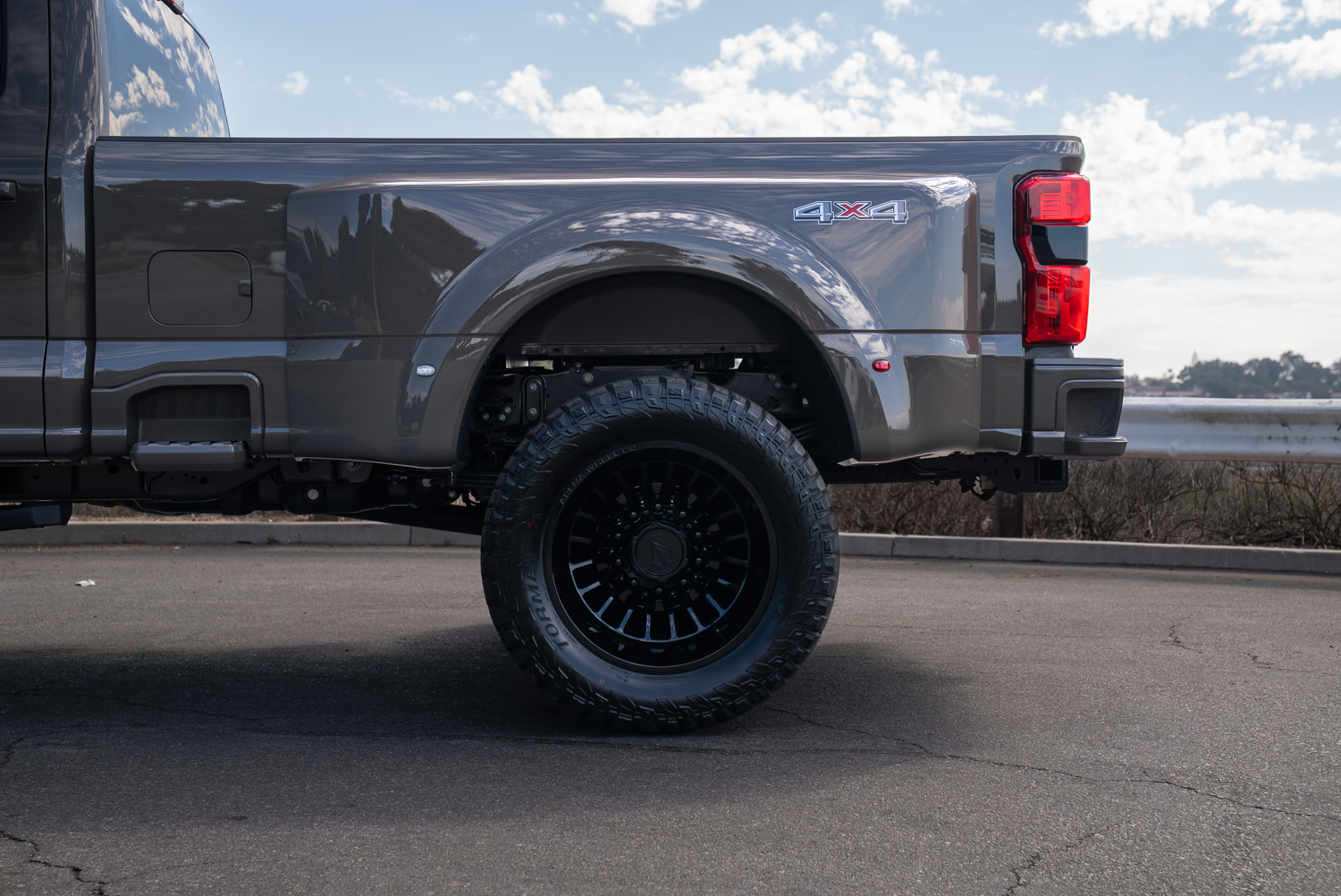 2026 Ford Super Duty F-450 Lariat Crew Cab Long Bed 2026 Ford Super Duty F-450 Lariat Crew Cab Long Bed