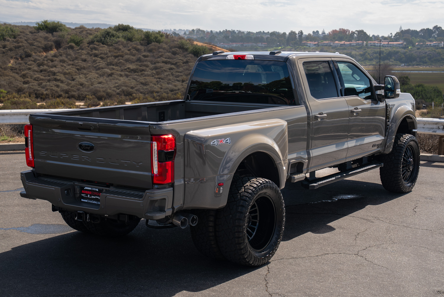 2026 Ford Super Duty F-450 Lariat Crew Cab Long Bed 2026 Ford Super Duty F-450 Lariat Crew Cab Long Bed