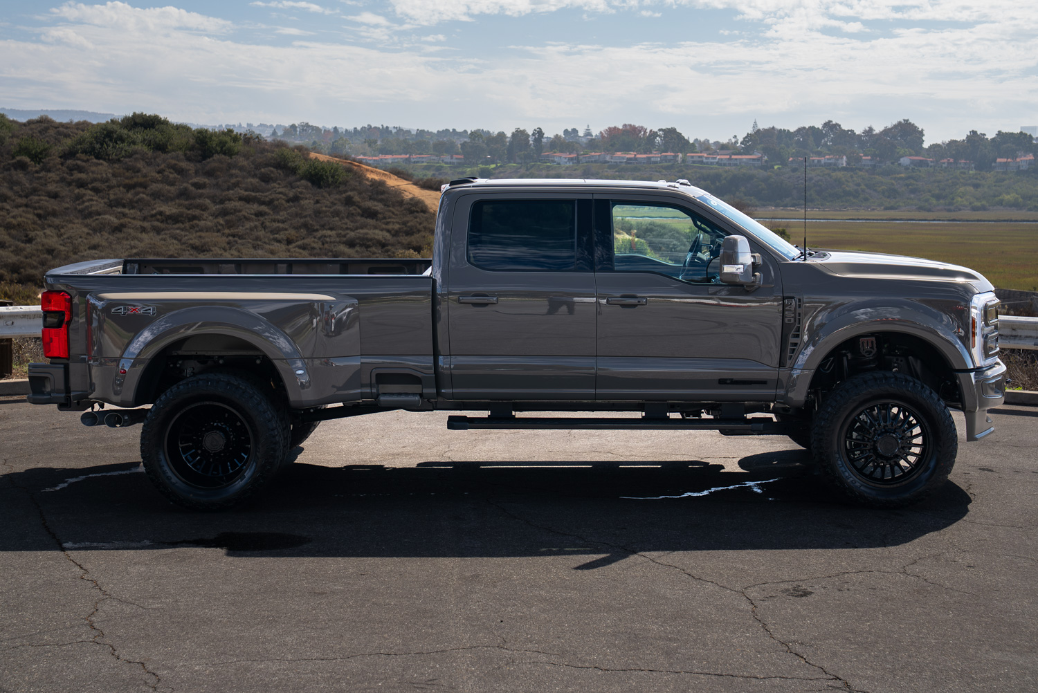 2026 Ford Super Duty F-450 Lariat Crew Cab Long Bed 2026 Ford Super Duty F-450 Lariat Crew Cab Long Bed