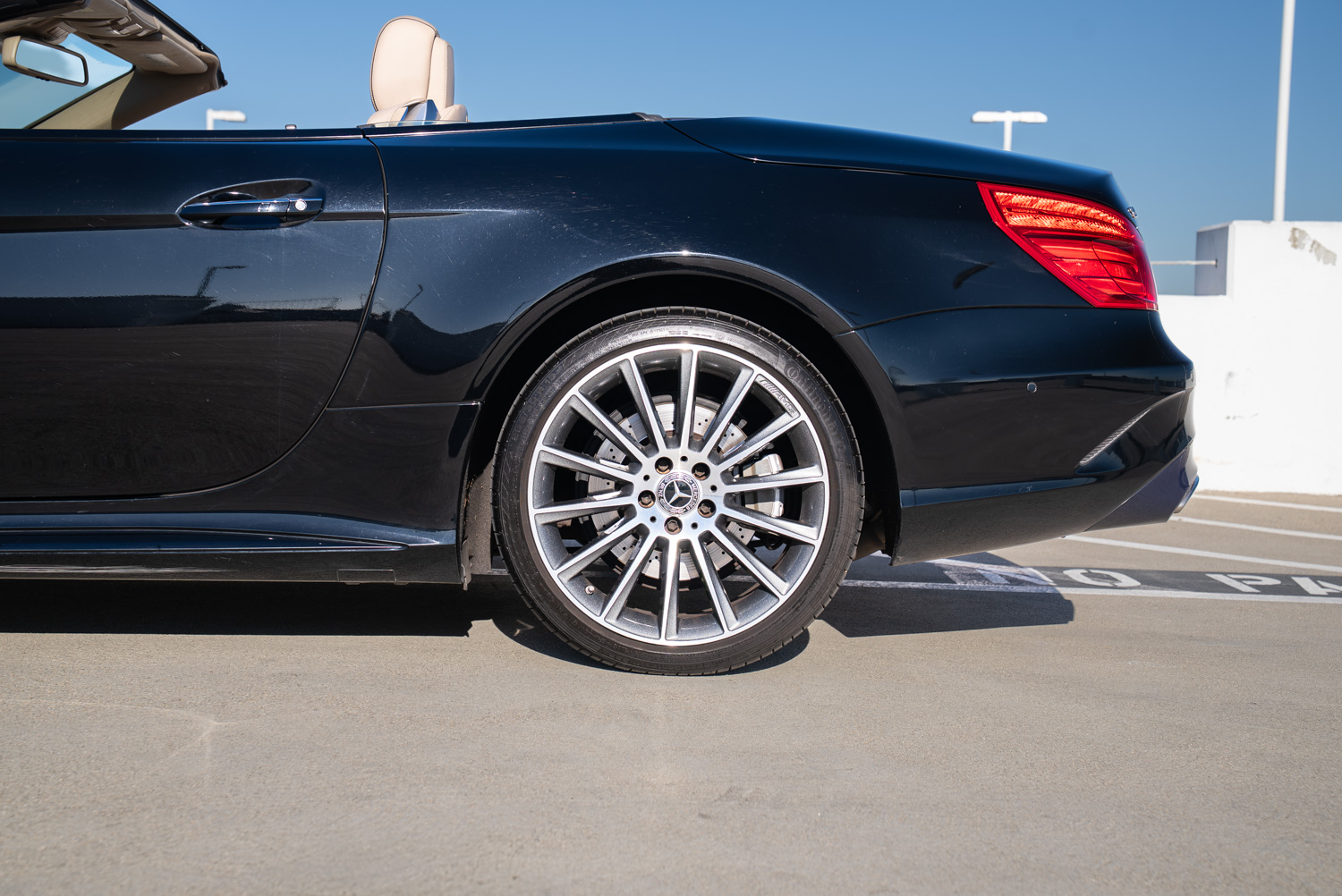 2017 Mercedes-Benz SL550 2017 Mercedes-Benz SL550