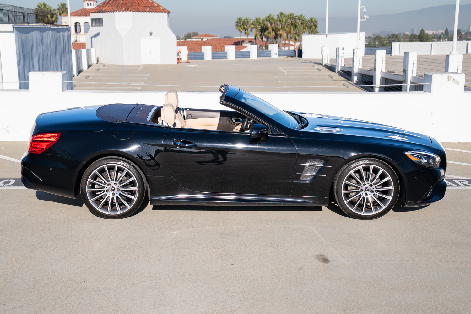 2017 Mercedes-Benz SL550 2017 Mercedes-Benz SL550