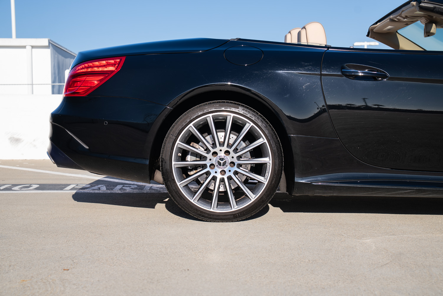 2017 Mercedes-Benz SL550 2017 Mercedes-Benz SL550