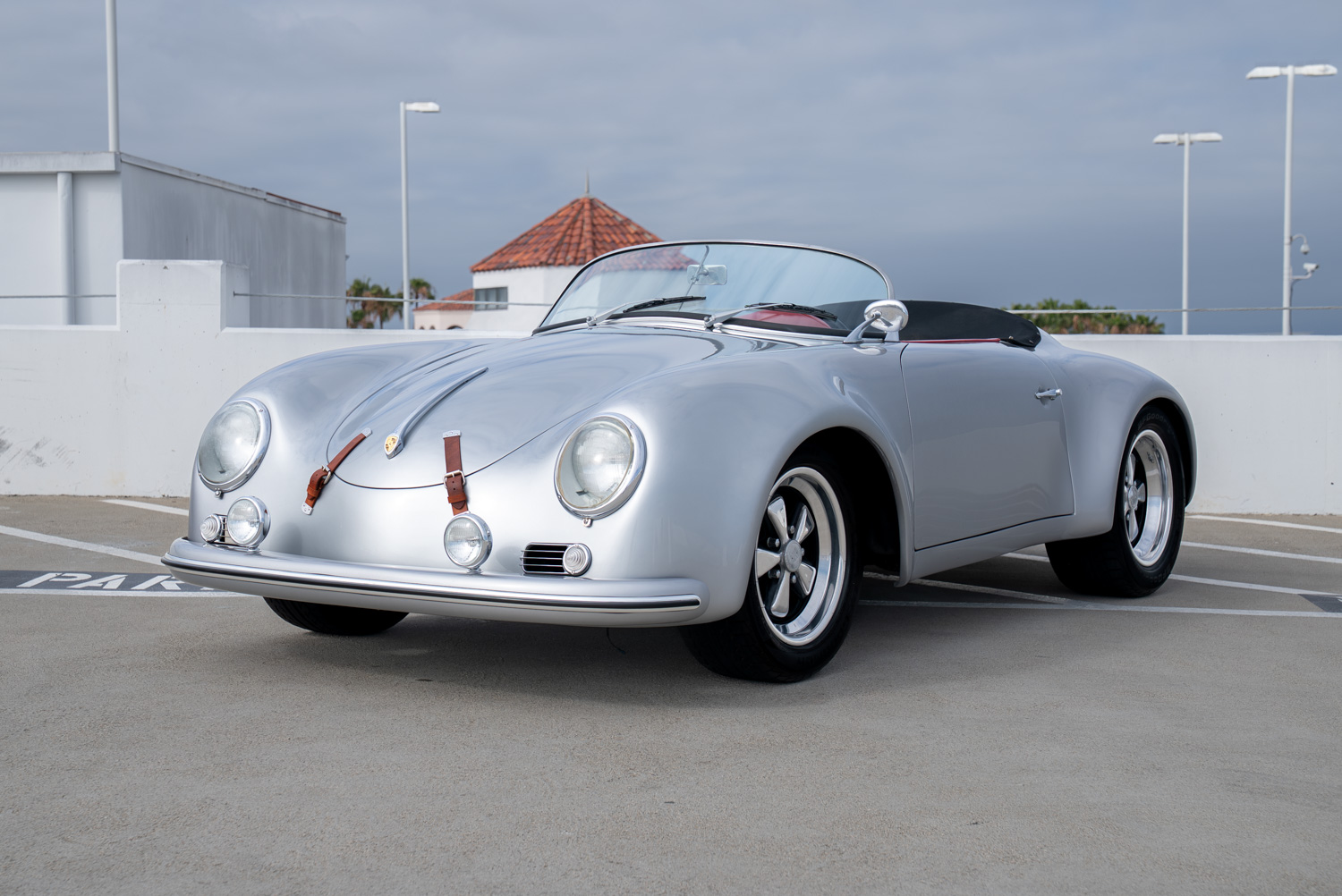 1957 Porsche 356 Speedster Replica CUSTOM FLARED 1957 Porsche 356 Speedster Replica CUSTOM FLARED