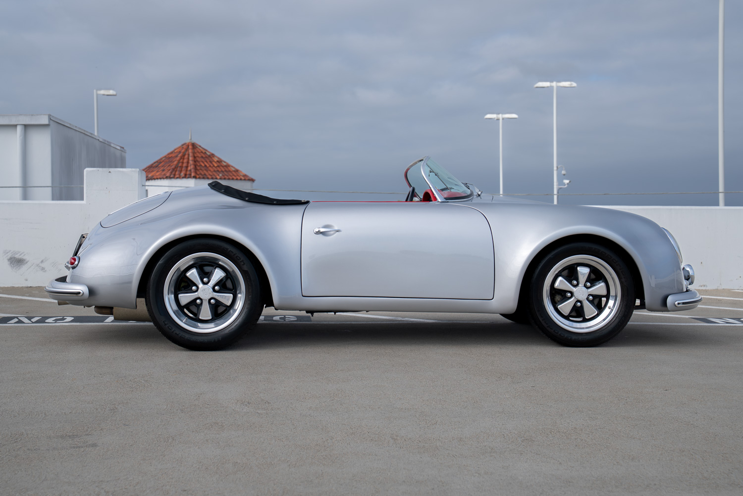 1957 Porsche 356 Speedster Replica CUSTOM FLARED 1957 Porsche 356 Speedster Replica CUSTOM FLARED