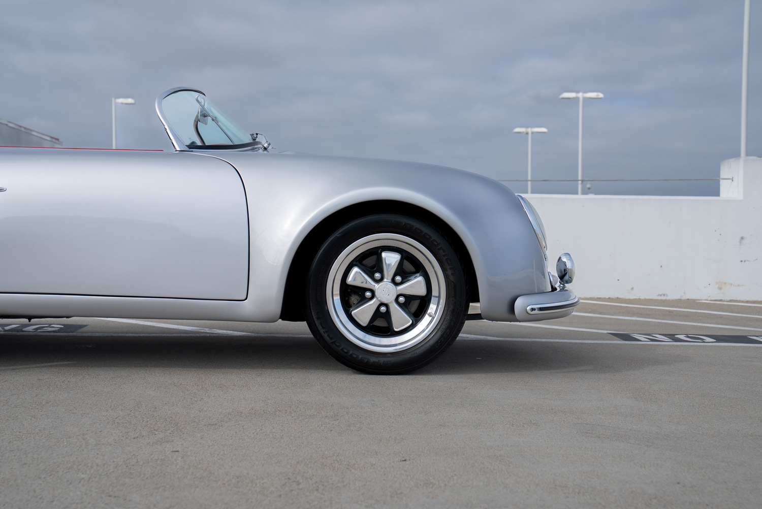1957 Porsche 356 Speedster Replica CUSTOM FLARED 1957 Porsche 356 Speedster Replica CUSTOM FLARED