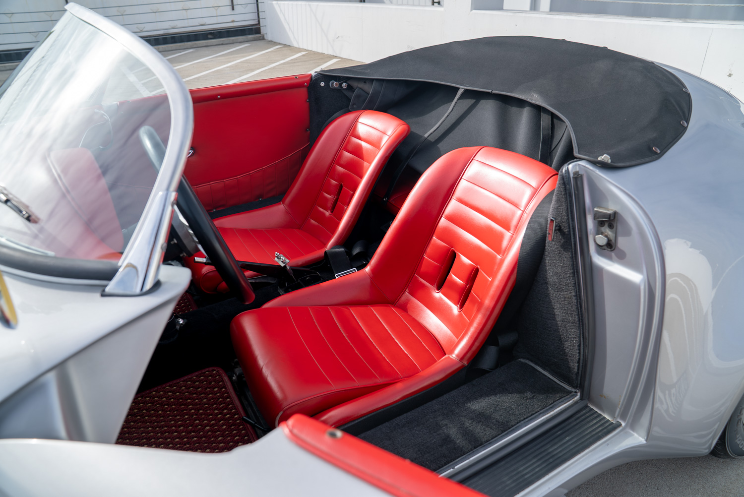 1957 Porsche 356 Speedster Replica CUSTOM FLARED 1957 Porsche 356 Speedster Replica CUSTOM FLARED