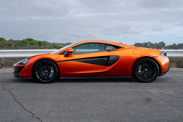 2016 McLaren 570S Coupe 2016 McLaren 570S Coupe