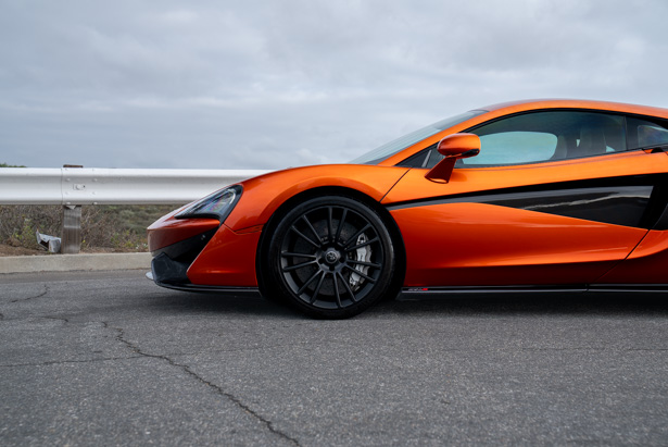 2016 McLaren 570S Coupe 2016 McLaren 570S Coupe