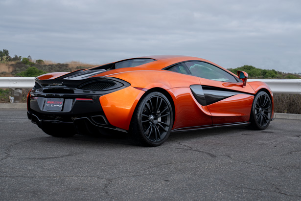 2016 McLaren 570S Coupe 2016 McLaren 570S Coupe