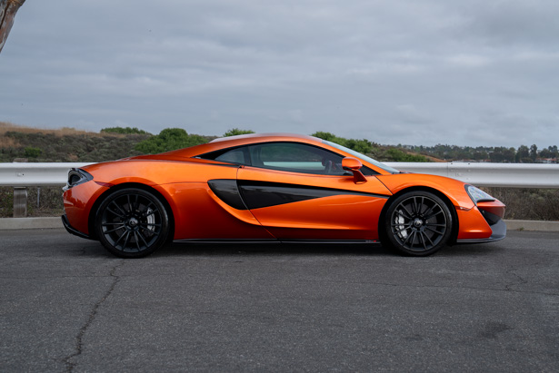 2016 McLaren 570S Coupe 2016 McLaren 570S Coupe