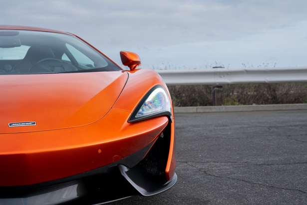 2016 McLaren 570S Coupe 2016 McLaren 570S Coupe