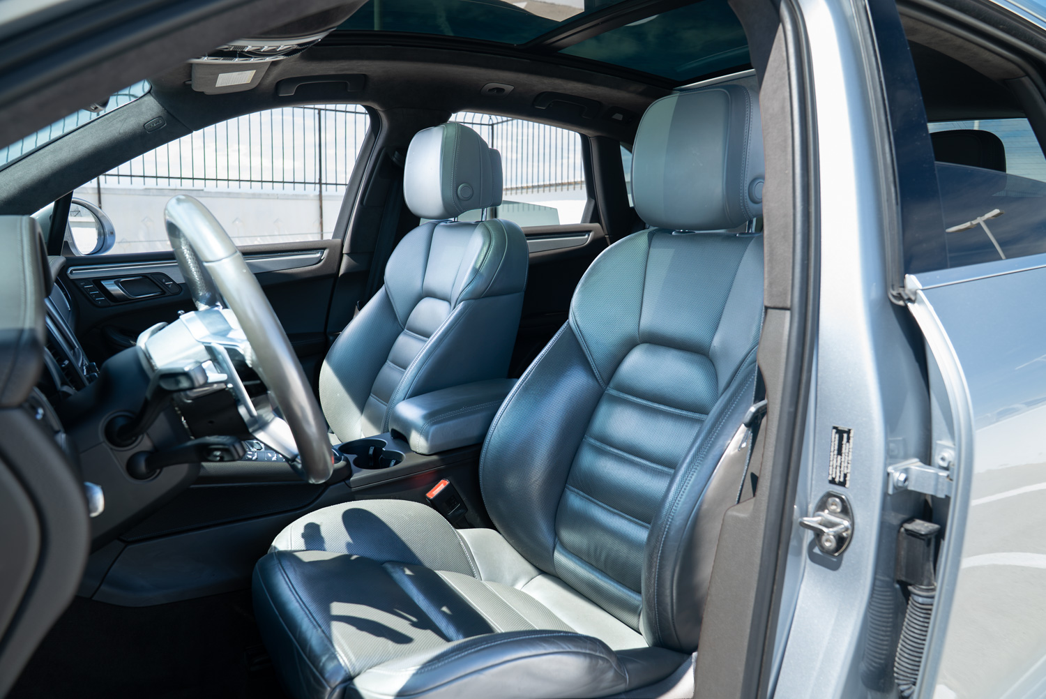 2015 Porsche Macan Turbo 2015 Porsche Macan Turbo