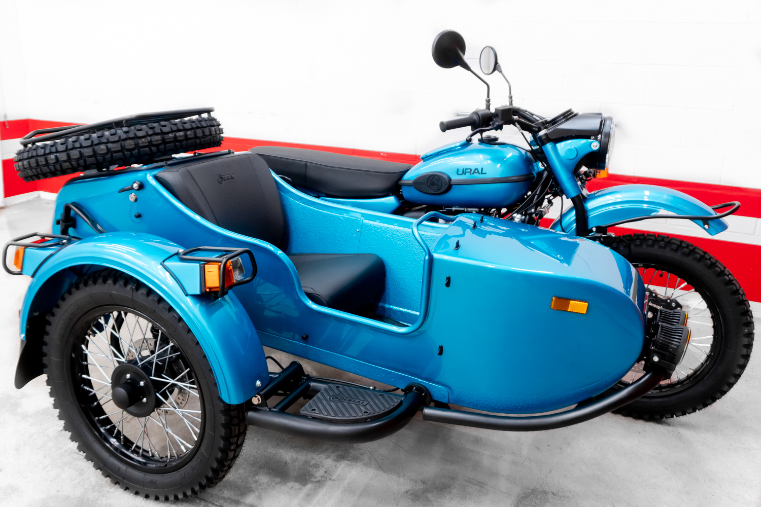 2023 Ural Gear Up (2WD) - LIMITED EDITION CARIBBEAN BLUE